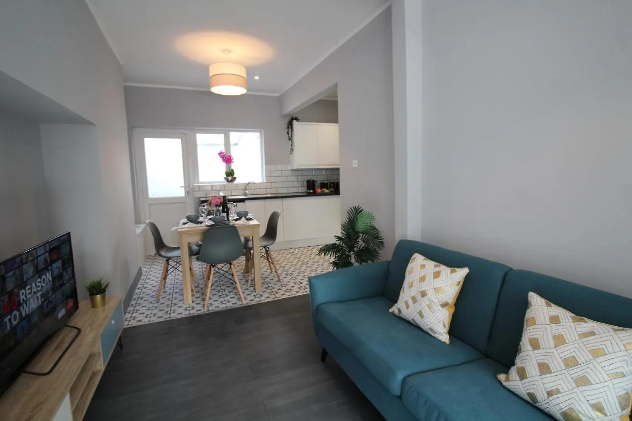 Apartment Anjore House - Modern House In Belfast City United Kingdom