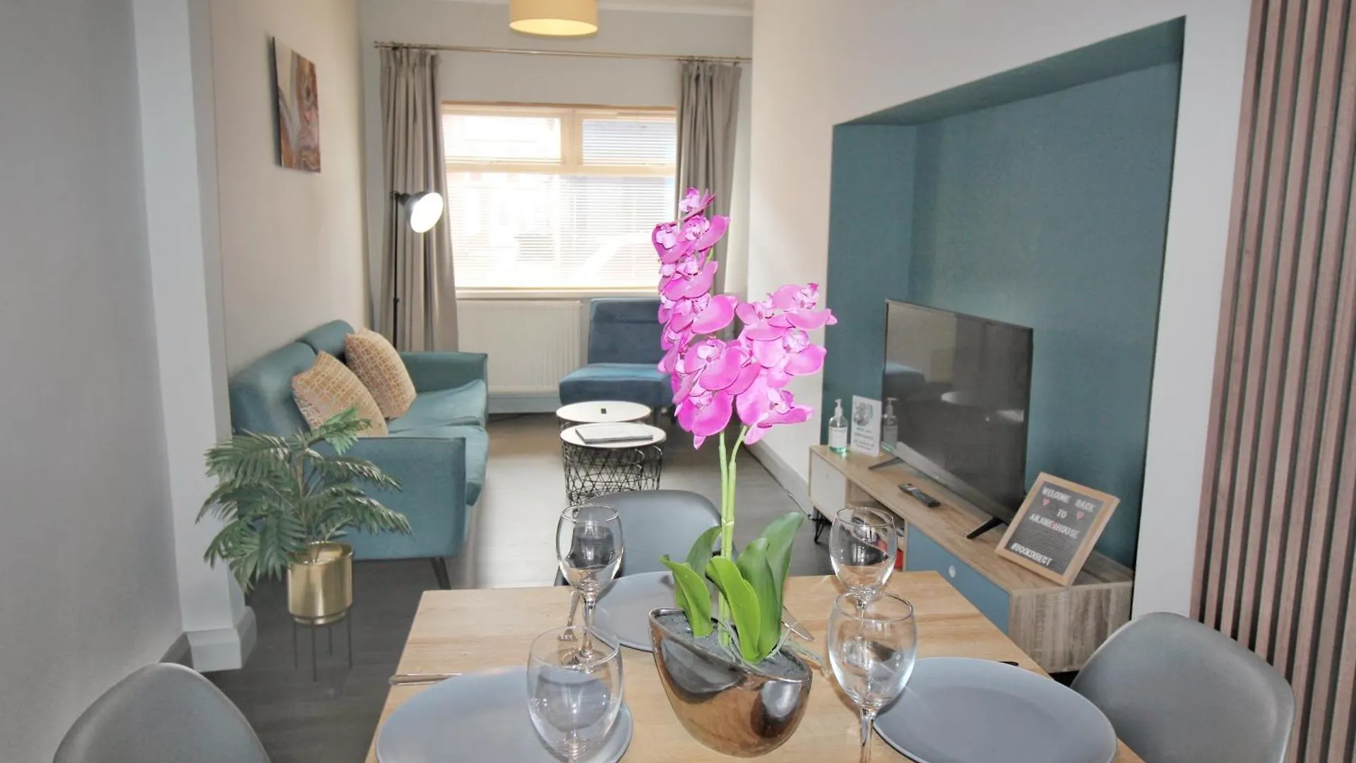 Apartment Anjore House - Modern House In Belfast City